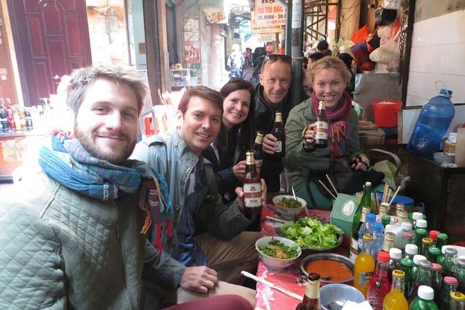Hanoi Street Food: Small Group Walking Tour with Real Foodie - How the group size affects the experience