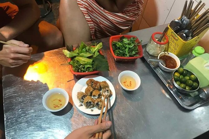 Hanoi street food tour (small group) - Banh Cuon at Thanh Vân