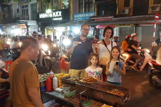 Hanoi Street Food Tour with local delicacies - Meeting the guide at 11:30 or 18:00