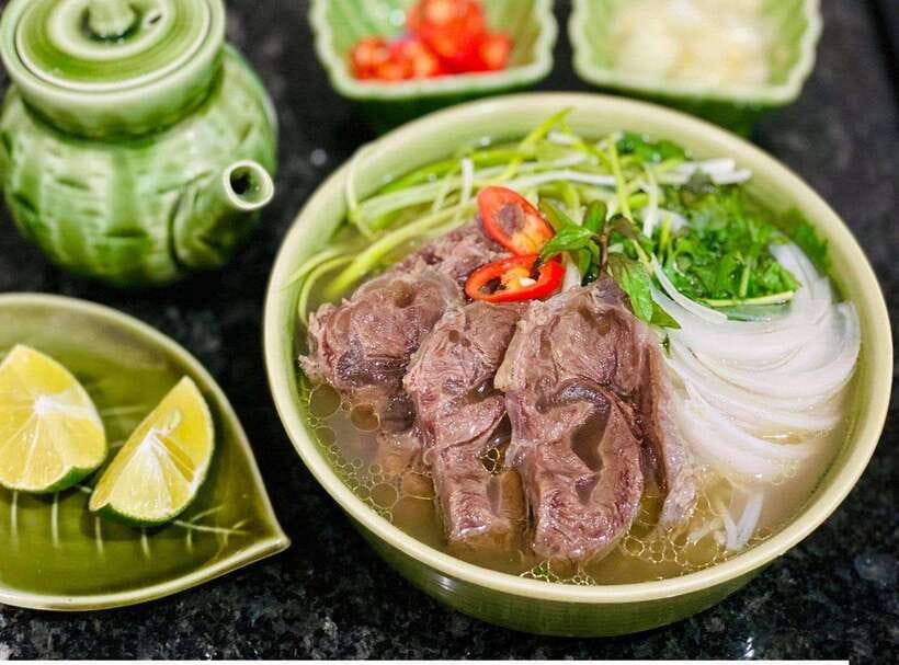 Hanoi: Street Food Tour with Train Street & Hidden Alleyways - Starting at Tong Duy Tan Street