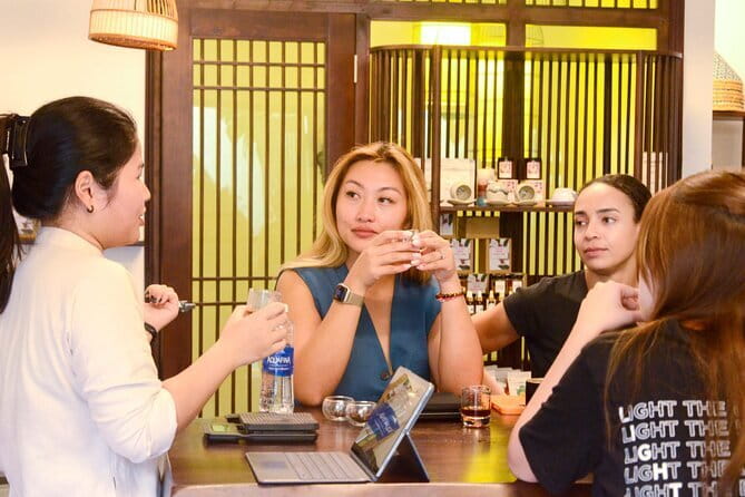Hanoi Tea Workshop: Specialty Fresh Lotus Tea from West Lake - The lotus tea lesson, from flower to cup