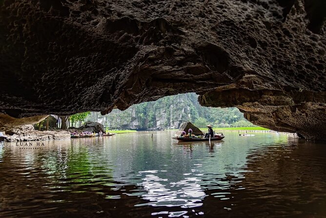 Hanoi to Ninh Binh Day Trip: Mua Cave, Trang An Boat Ride - Lunch - Lunch and the value of the $66 price
