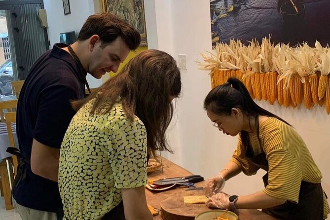 Happy Cooking Class in Danang - Making Passion Juice From Scratch