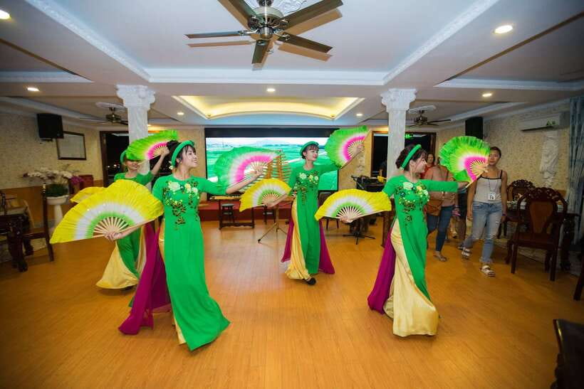 HCM: Saigon River Dinner Cruise - Key points to know before booking