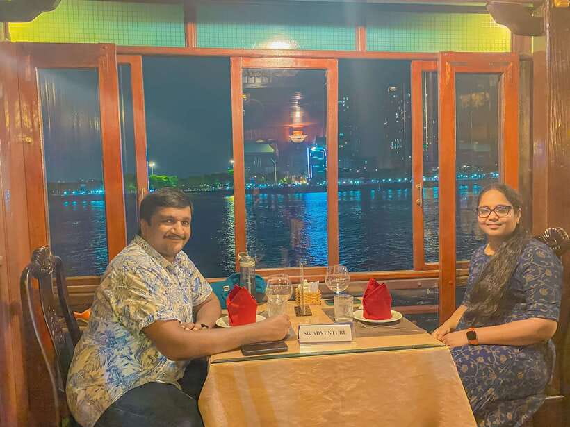 HCM: Saigon River Dinner Cruise - Why a Saigon River cruise works at night