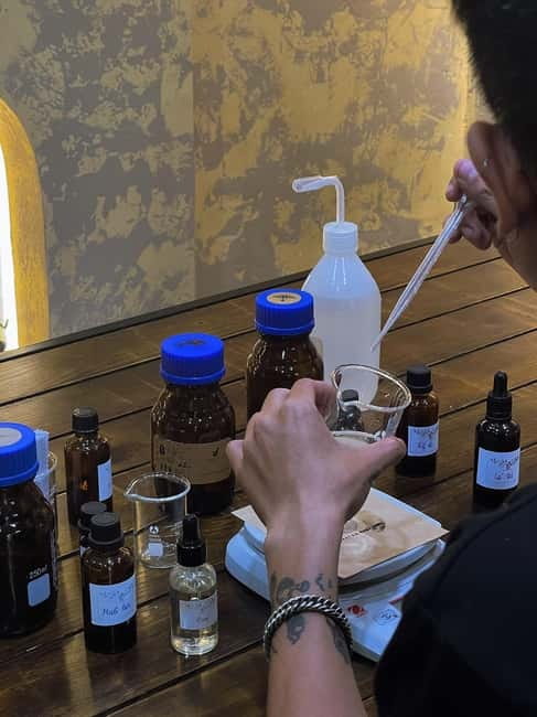 High Quality Perfume Making Workshop in Ho Chi Minh City - Blending your own 10ml perfume