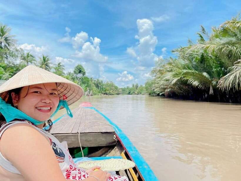 Ho Chi Minh City: Mekong Delta Tour with Sampan Journey - Cruising past the Mekong islands