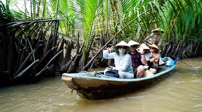 Ho Chi Minh City: Mekong Delta Tour with Sampan Journey - Walking, fruit, honey tea, and folk music on Unicorn Islet