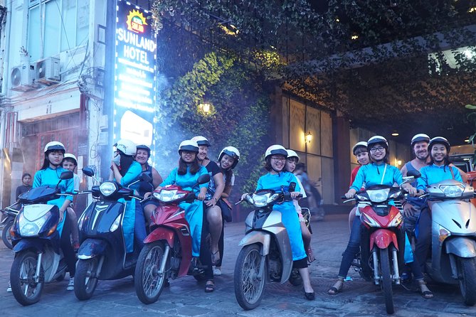 Ho Chi Minh Night Tour by Motorbikes with Female Rider | KissTour - What you may eat during the evening