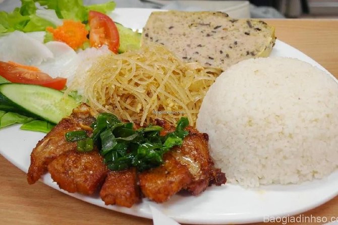 Ho Chi Minh Street Food Tour By Motorbike (Unique & Authentic) - What the guides add to the experience