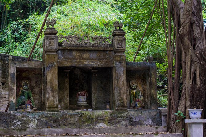 Hoa Lu - Mua Cave - Tam Coc/Trang An - DELUXE Small Group Tour - Hoa Lu: Vietnam’s early royal center