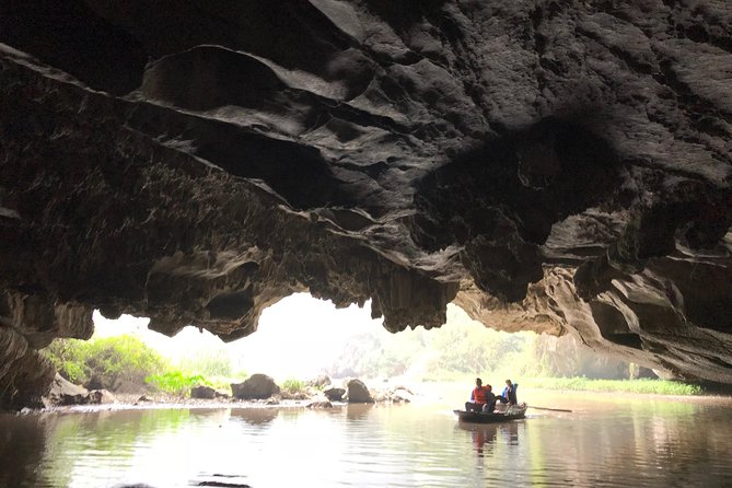 Hoa Lu - Mua Cave - Tam Coc/Trang An - DELUXE Small Group Tour - Transport, timing, and group size