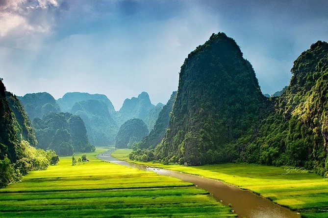 Hoa Lu - Tam Coc boat Trip and Mua Cave - Key Points to Know Before You Go