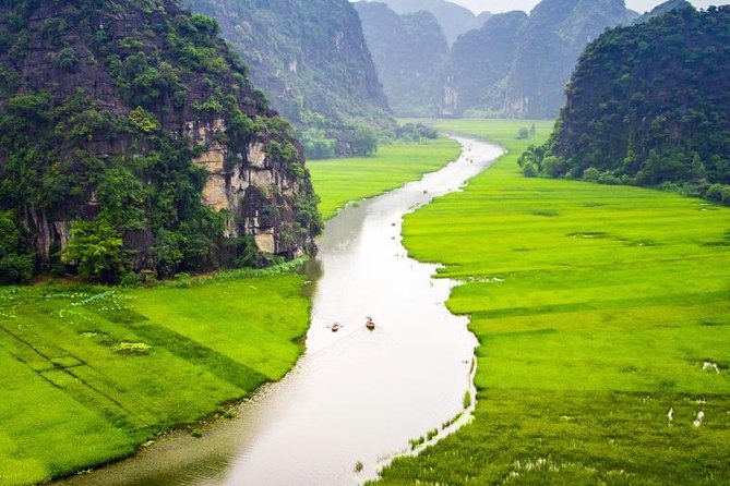 Hoa Lu - Tam Coc boat Trip and Mua Cave - Leaving Hanoi by Limousine Bus