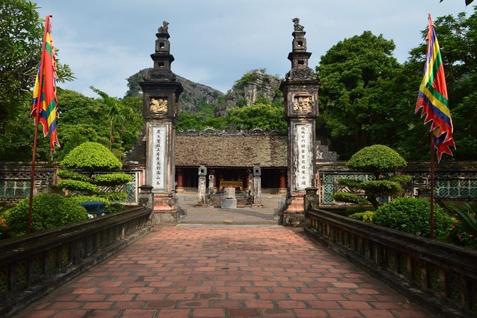 Hoa Lu - Tam Coc boat Trip and Mua Cave - What the Guides Add to a Busy Schedule