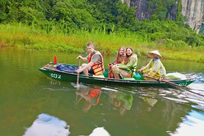 Hoa Lư Tam Coc & Mua Cave full day Including Buffets Lunch - The early pickup from Hanoi