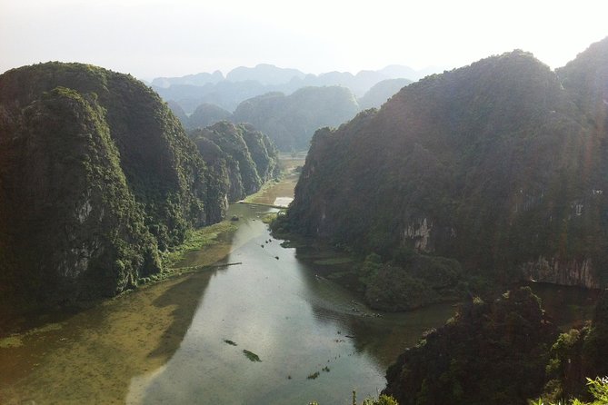 Hoa Lu - Tam Coc - Mua Cave Full Day - LIMOUSINE - The 7:30 a.m. limousine pickup from Hanoi