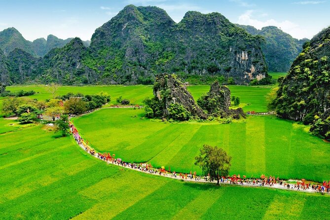 Hoa Lu - Tam Coc - Ninh Binh Day Tour: Biking, Visit Local Family - Tam Coc by rowing boat for about 1.5 hours