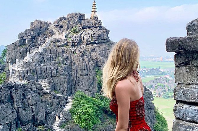 Hoa Lu Temple, Trang An boat trip & Mua Cave Mountain day trip - best selling - The two-hour Trang An boat journey