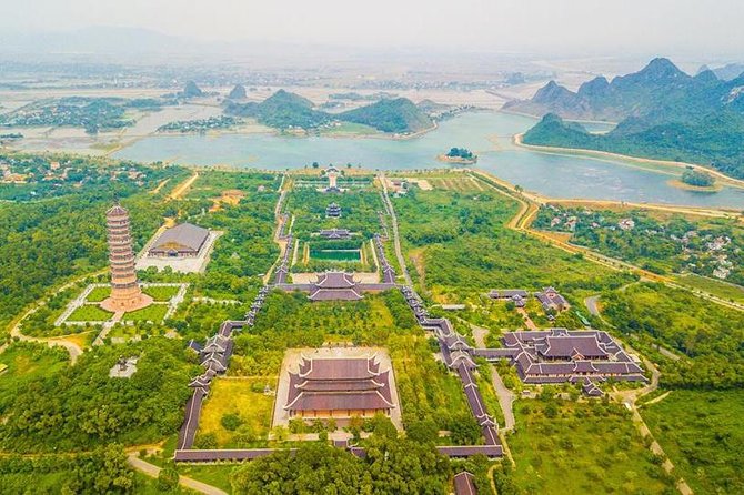 Hoa Lu Temple, Trang An boat trip & Mua Cave Mountain day trip - best selling - What the guides add to the day