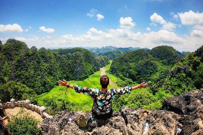 HOA LU -TRANG AN -MUA CAVE Full Day Including Boat Entrance Fees and Lunch - Guide service, group size, and transport