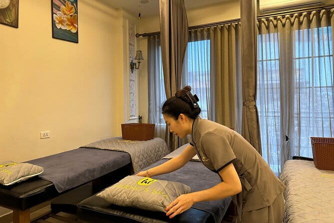 Hoang Spa Nourishing Shampoo & Head Shoulders Face Massage - Why the $10 price offers good value