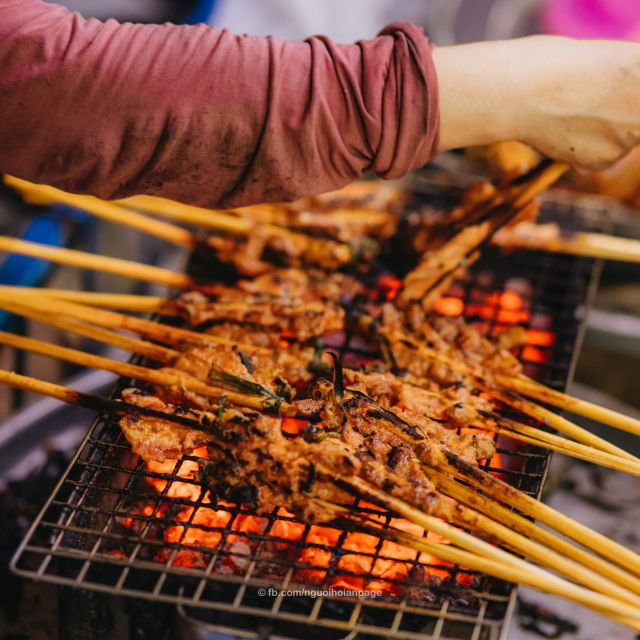 Hoi An: 2.5-Hour Street Food Tour - Meeting your guide and starting with Hoi An street food