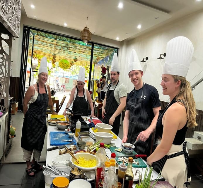 Hoi An Authentic Cooking Class with Pro Chef in Small group - Arriving at the home kitchen or restaurant