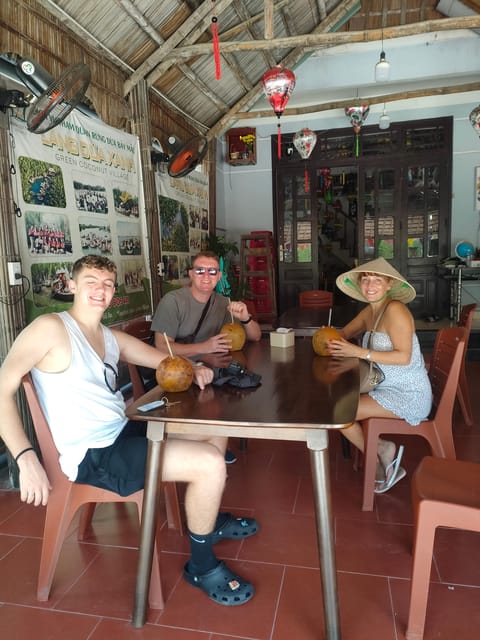 Hoi An: Basket Boat Ride in the Coconut Forest - Photo stops, professional pictures, and small extras
