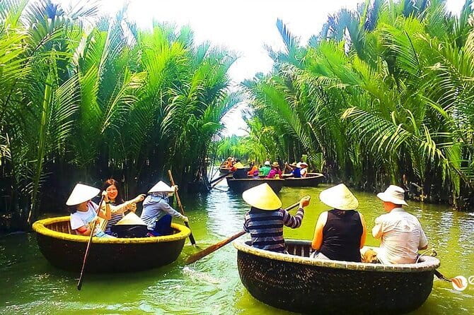 Hoi an Coconut Boat & Hoi an Ancient Town From Da nang or Hoi an - Dinner at the Right Moment