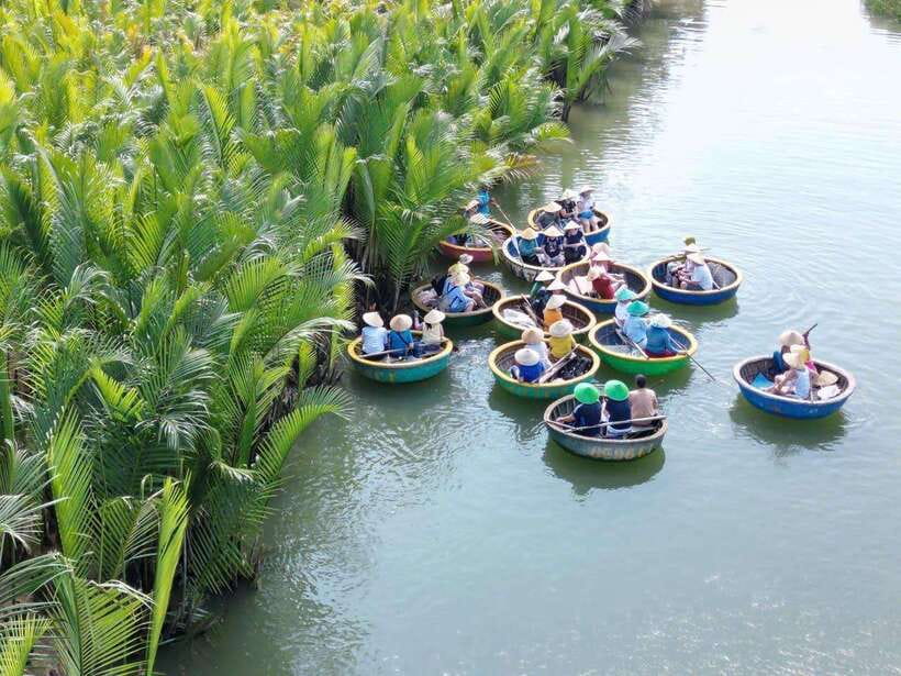 Hoi An: Cooking Class, Crab Fishing-Basket Boat, Market Tour - Crab Fishing With Local Boatmen