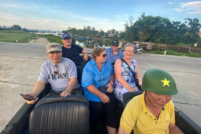 Hoi An Countryside Jeep Tour: Food, Culture & Daily Life - Tra Que Vegetable Village and the meal