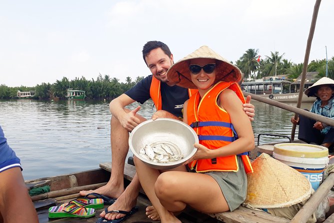 Hoi An Eco Tour Cooking Class & Fishing (Local market,basket boat,learn cooking) - Fishing with nets, crabs, and local methods