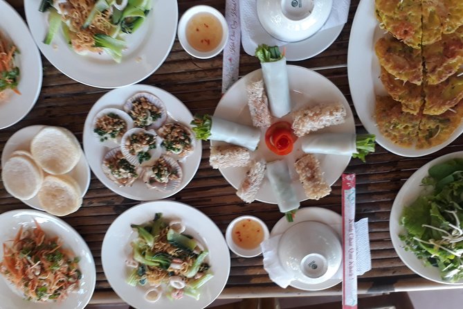 Hoi An Eco Tour Cooking Class & Fishing (Local market,basket boat,learn cooking) - A welcoming restaurant and two hours of cooking
