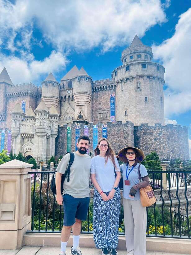 Hoi An: Full-day Ba Na Hills & Amazing Golden Bridge - The Golden Bridge and its giant stone hands