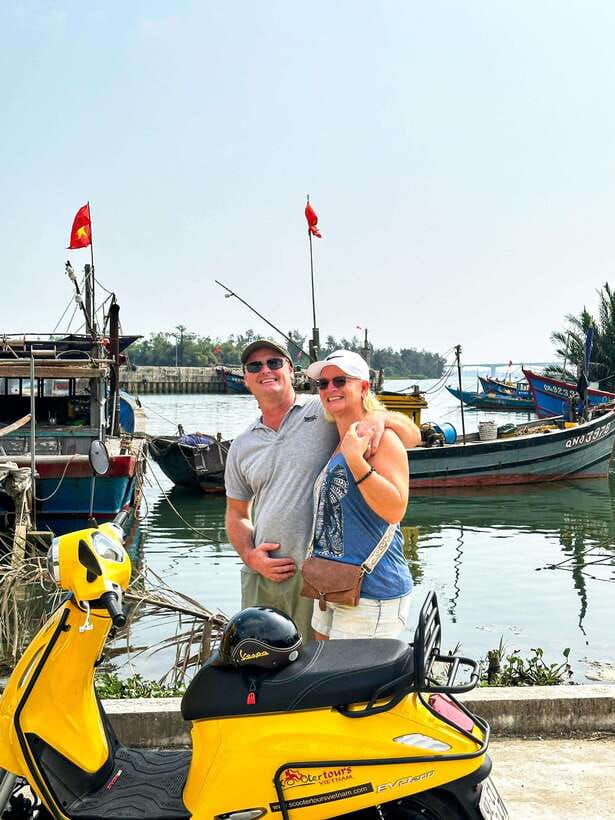 Hoi An: Half-day Electric Scooter Countryside Adventure - Rice Roads to Tra Que Vegetable Village