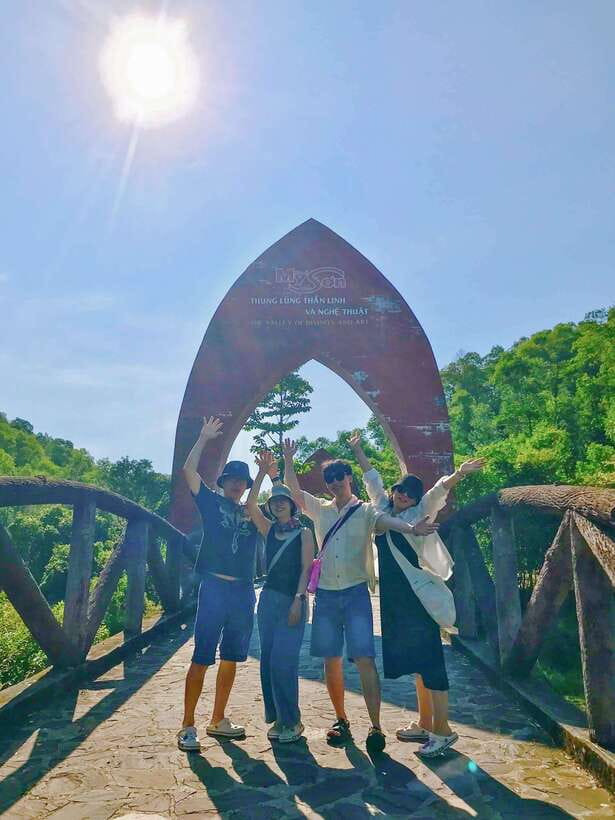 Hoi An: Half-day Excursion To My Son Sanctuary Tour - Guides who bring the ruins into focus