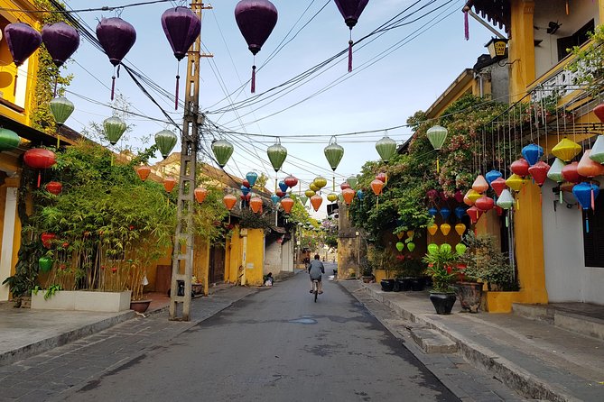 Hoi An Half Day Private Tour from Da Nang/ Hoi an - The Japanese Bridge and Hoi An’s best-known symbol