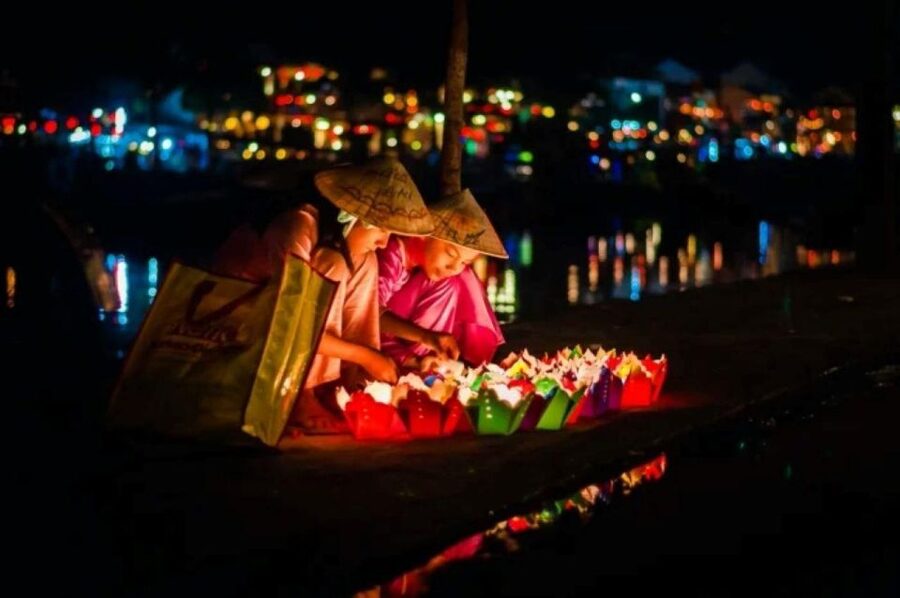 Hoi An : Hoai River Boat Trip by Night and Floating Lantern - Who will enjoy this short Hoi An activity?