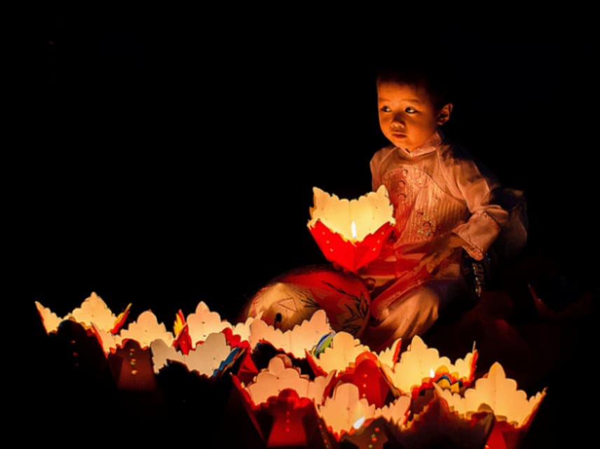 Hoi An: Hoai River Night Boat Trip and Floating Lantern - Is $10 Good Value for 15 Minutes?