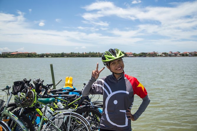 Hoi An: Morning Countryside Tour by Bike - Cẩm Kim and the first taste of village life