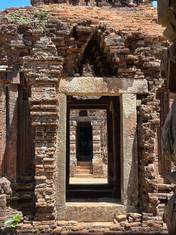 Hoi An: My Son Ruins: Guide-Bus-Boat-Cultural Show-Lunch - Why My Son Makes a Worthwhile Morning Trip