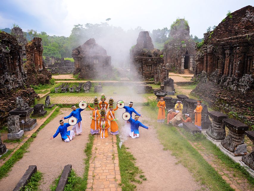 Hoi An: My Son Sanctuary and Thu Bon River Boat Trip - Entering My Son: towers, gods, and wartime scars