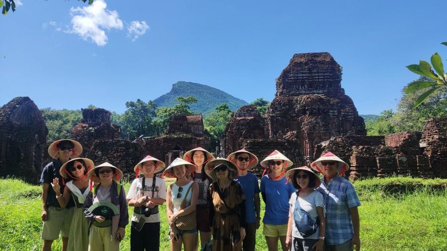 Hoi An: My Son Sanctuary and Thu Bon River Boat Trip - Morning lunch at a local house