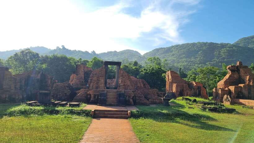 Hoi An: My Son Sanctuary Private Tour with Local Guide - Hotel pickup keeps the morning simple