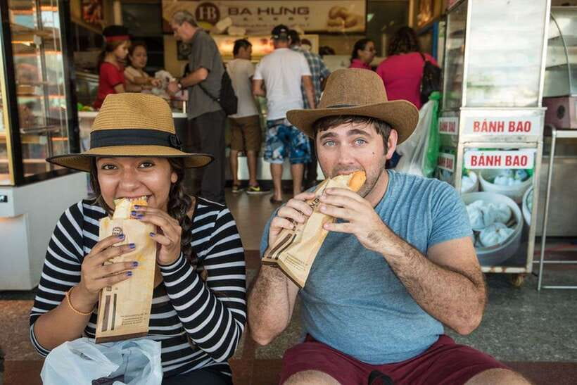 Hoi An: Sunset Food Tasting Tour - Starting at Hoi An Post Office After Sunset