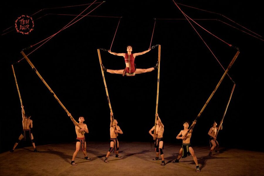 Hoi An: Teh Dar Vietnamese Bamboo Circus at Lune Center - Arriving at the Lune Center in Hoi An Ancient Town
