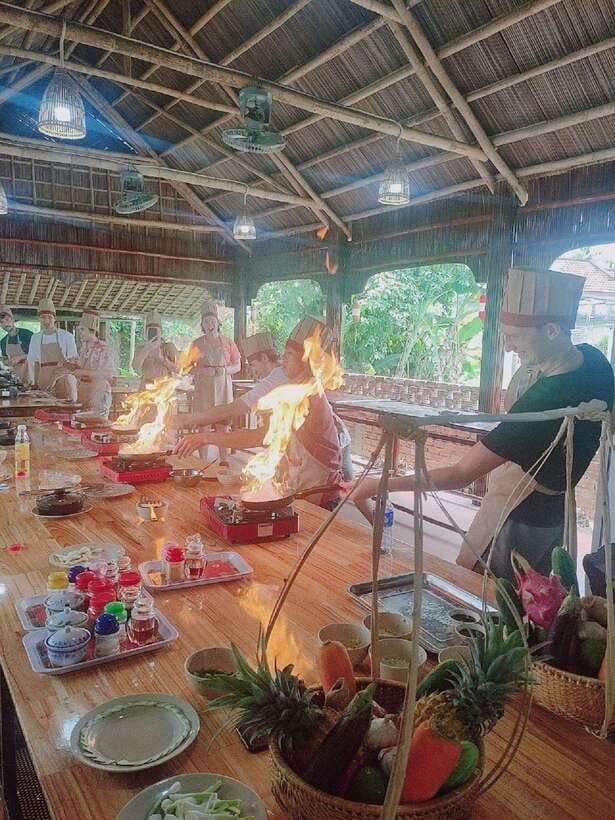 Hoi An : Vietnamese Cooking Class with Hotel Pickup - The optional basket boat trip