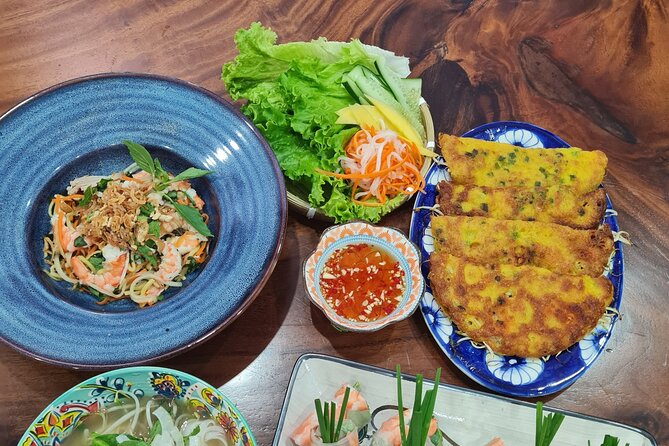 Home Cooking Class: Market, Garden and cooking 4 dishes - What you actually learn at the cooking table