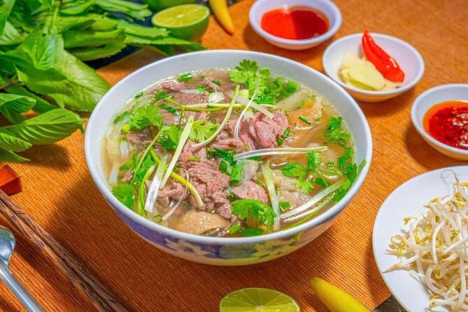 (HOT) Hanoi Guided Street Food and Train Street Tour with Local - Food Requests and Practical Comfort